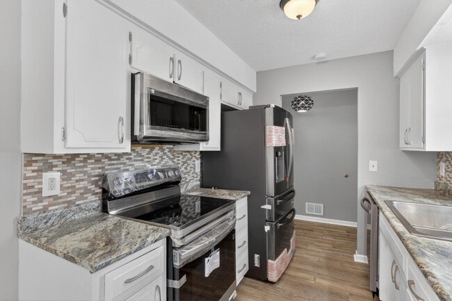 Photo - 8941 48th Ave N