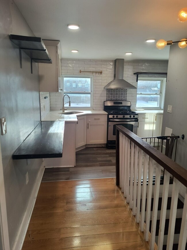 Photo - 530-532-532 40th St