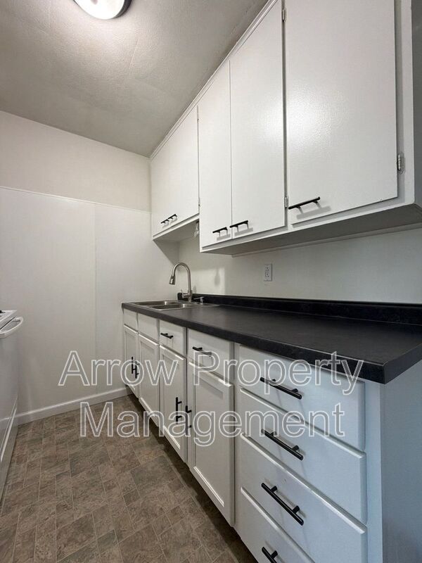 Photo - 141 N 4th St
