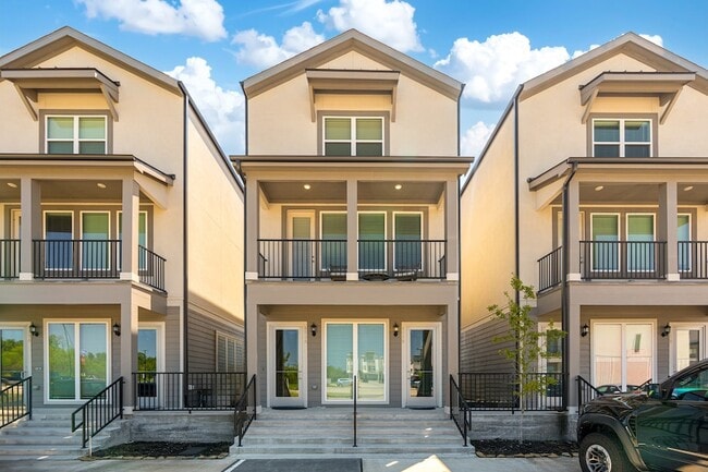 Photo - 494 S Centro Cir House