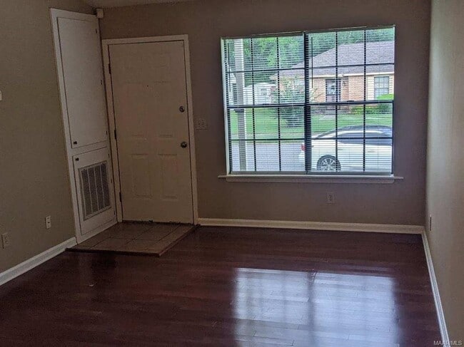 Photo - 3312 Royal Creek Rd