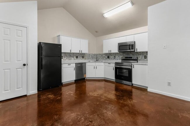 Photo - 1615 Libby Ln