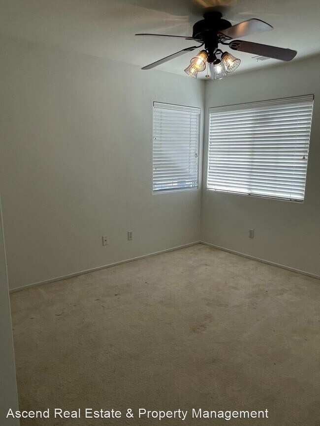 Photo - 3 br, 2 bath House - 10208 Pyramid Peak Dr