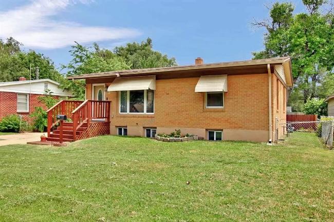 Building Photo - 2114 S Glenn Ave Rental