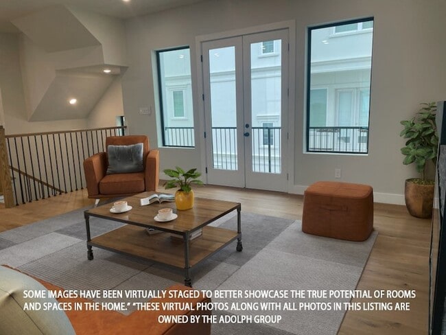 1222 W 24th St