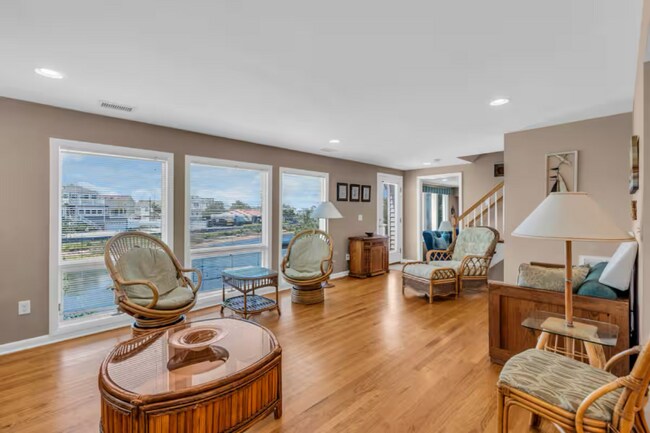 Photo - 127 Trenton Ave House