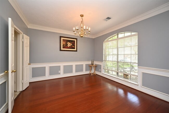 Photo - 6419 Sutter Park Ln