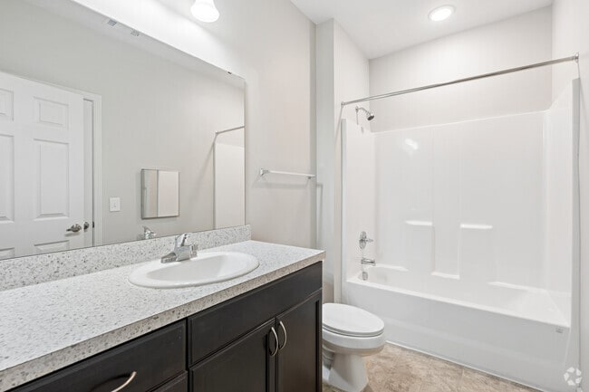 3BR, 2BA - 1,297SF - Primary Bathroom