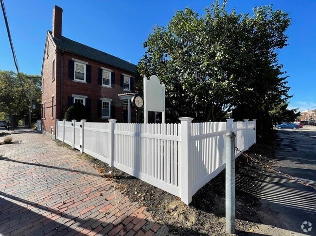 Building Photo - 67 West Merrimack, 2 Rental