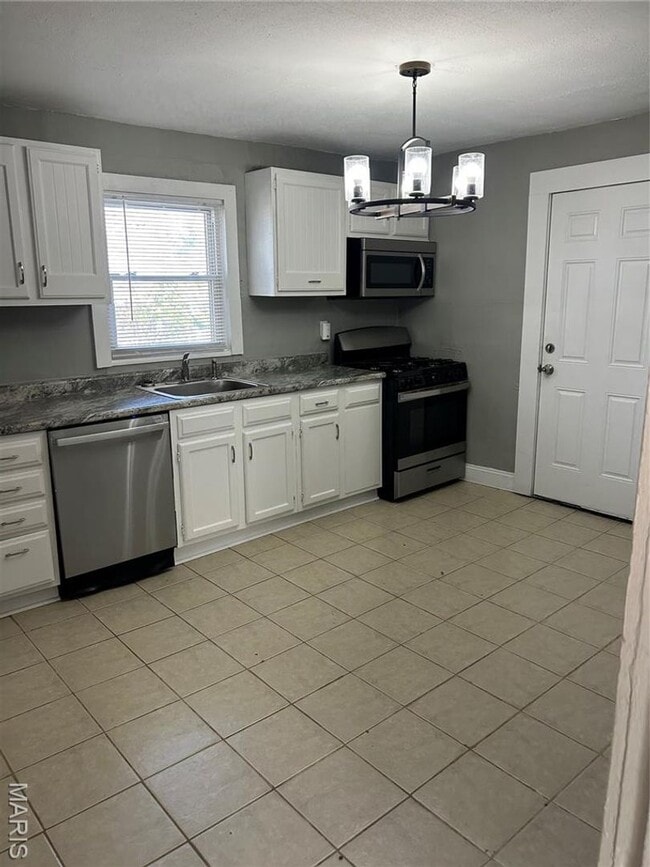 Photo - 2530 Oakland Ave