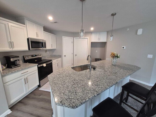 Photo - 759 Walton Ter Dr