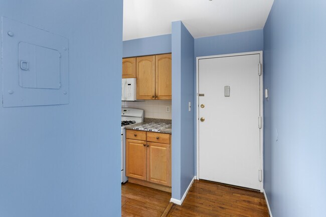 Photo - 1724 Country Mill Dr