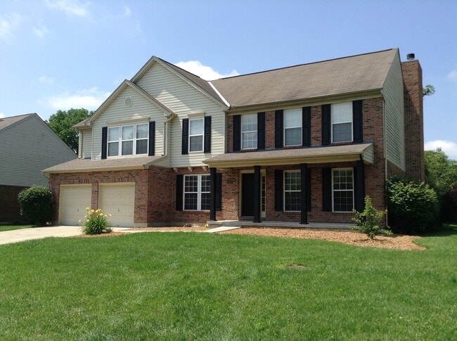 Building Photo - 10190 Meadowknoll Dr