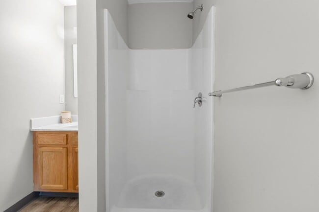 Pine Rock Townhomes  Student Living