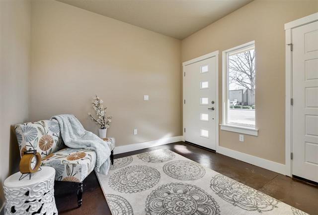 Photo - Chic artist-style lofts home with 3 bed 2.5 bath near Boise Greenbelt.