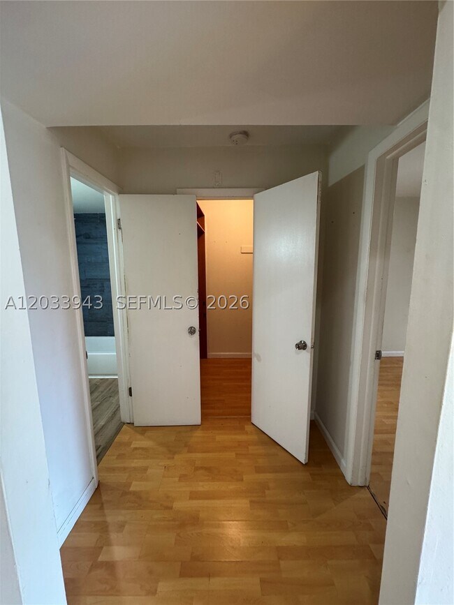 Photo - 645 NE 121st St Unit 304