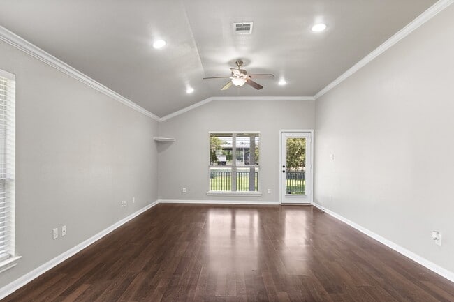 Photo - 3131 County Rd 81