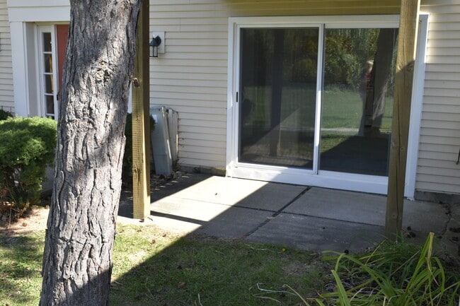 Photo - 806 Bloomfield Village Blvd Unit J