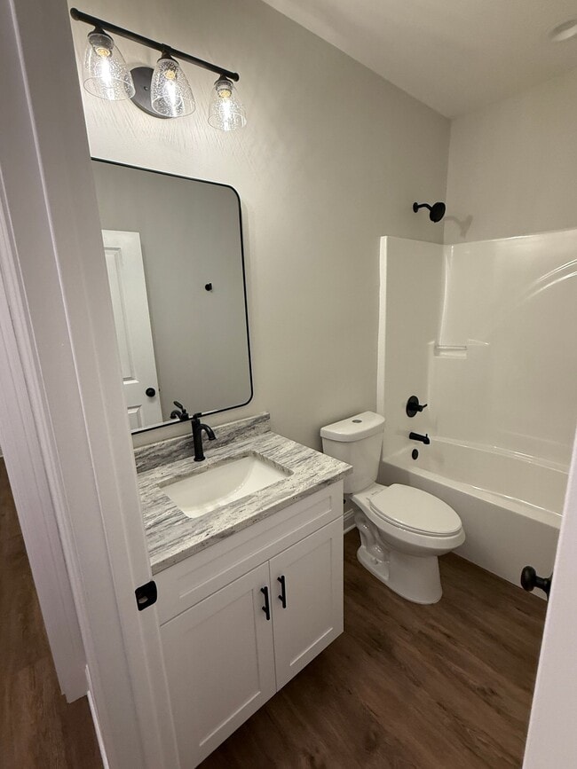 Photo - 209 Hoover Dr