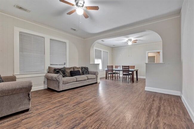 Photo - 4322 Avenue R 1/2