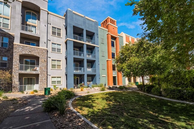 Guard Gated Condo with Premium Amenities! - Guard Gated Condo with Premium Amenities!