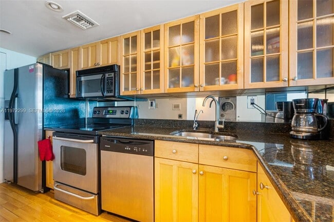 Photo - 1000 West Ave Unit 208