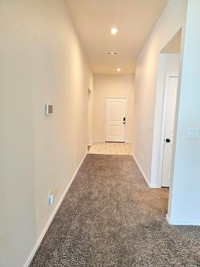 Photo - 1804 Rattler Ln