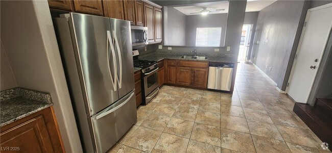 Building Photo - 6120 Crow Butte Ct Rental