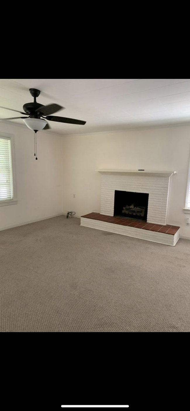 Building Photo - 311 Edgewood St Rental