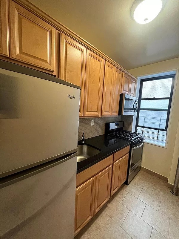 Building Photo - 315 E 167th St Unit 3