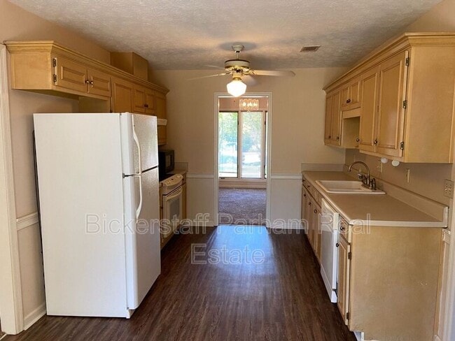 Photo - 7405 Cedar Creek Loop