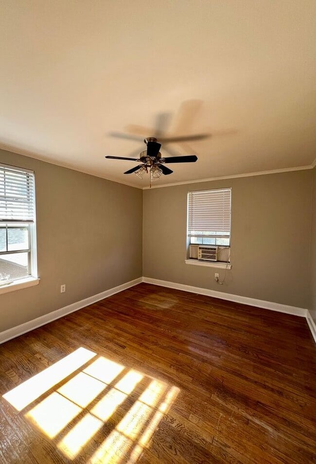 Building Photo - Charming Newly Remodeled 2bd/1ba on Cooper...