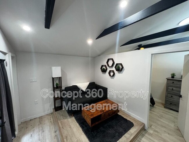 Photo - 5958 Olive Ave