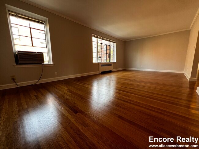 Photo - 89 Longwood Ave Unit 3