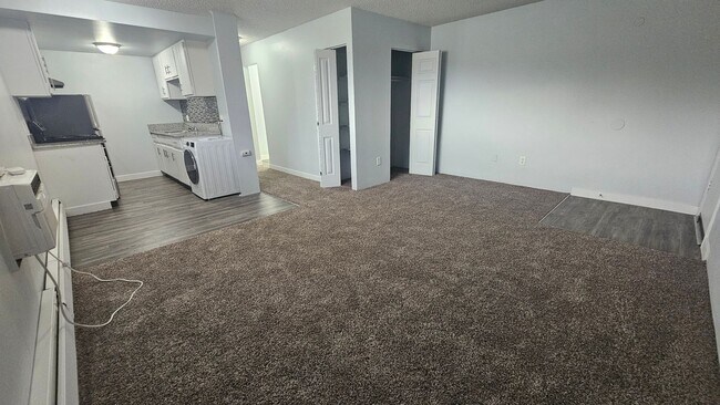 Photo - Knight Apartments and Sunlight Townhomes -...