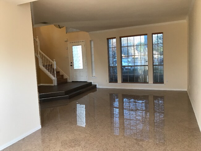 Photo - 1761 Meyerwood Ln S