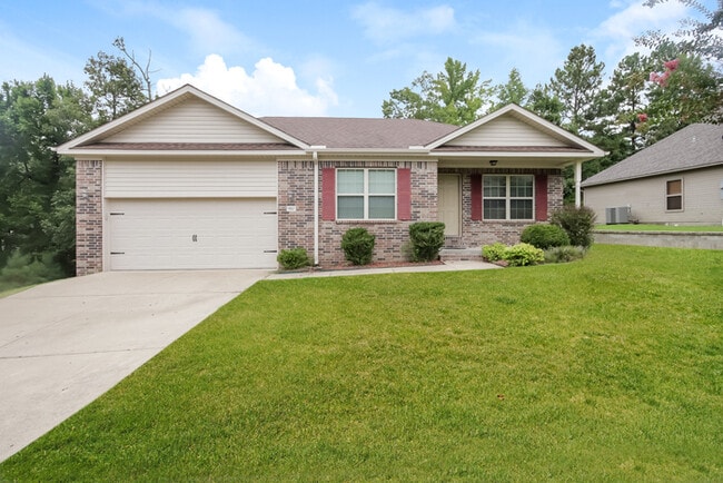 Building Photo - Beautiful Benton, AR 4-Bedroom Home