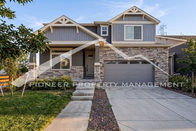 Building Photo - Stunning Home with Central AC and 2-Car Garage