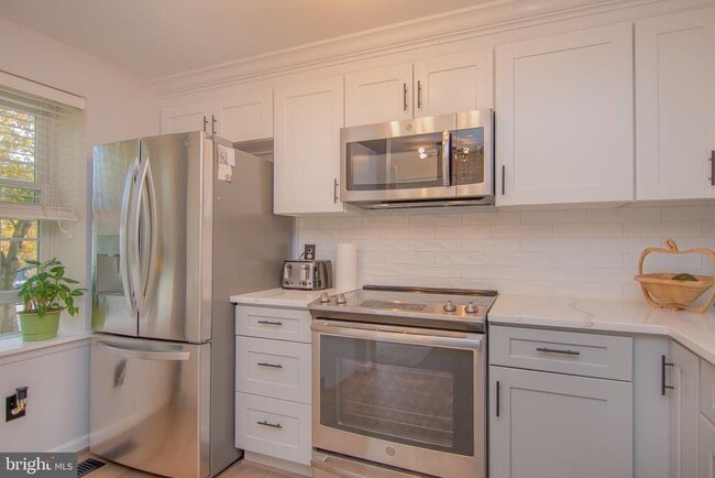 Photo - 2858 New Providence Ct