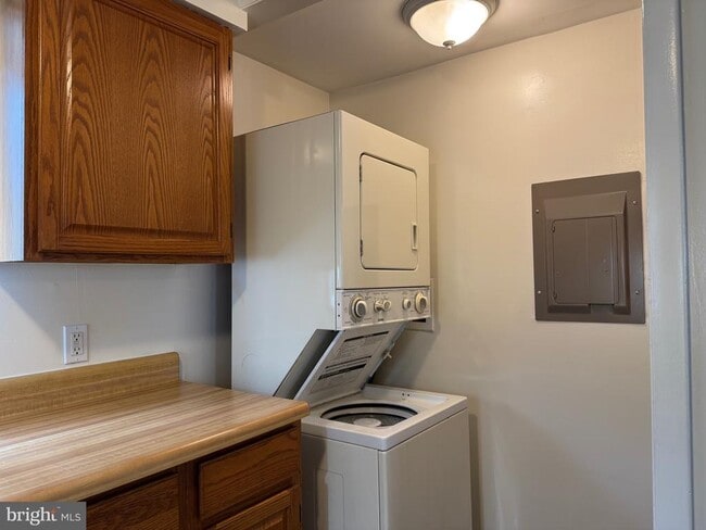 Building Photo - 3877 Germantown Pike Rental