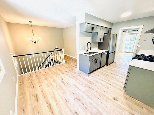 Photo - Newly Updated In Prime Apple Valley Neighborhood