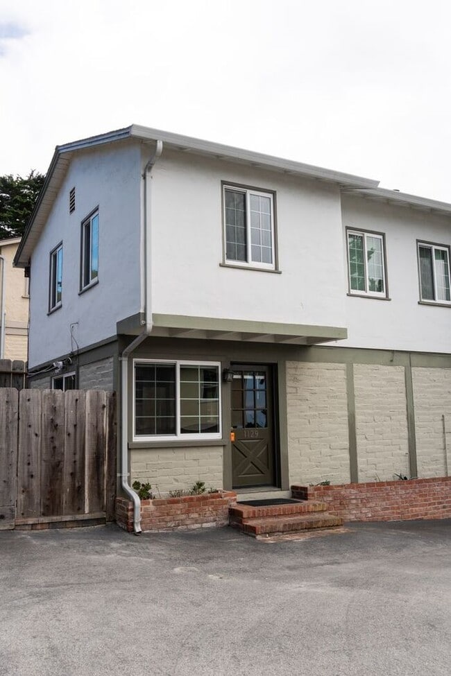 Photo - Pacific Grove Coastal Cottage – 2 Bedroom