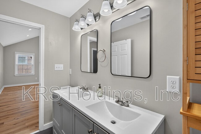 Photo - 1507 Robinhood Rd