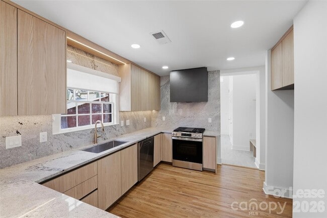 Photo - 1838 Merriman Ave