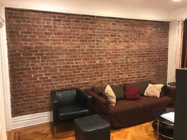 Building Photo - 76 Romaine Ave Unit 6 Rental