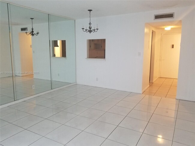 Photo - 4384 NW 9th Ave Unidad 20-1F