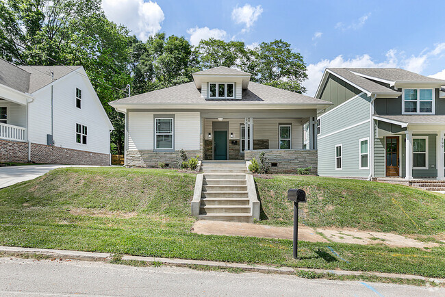 Building Photo - 201 McCowat St Rental