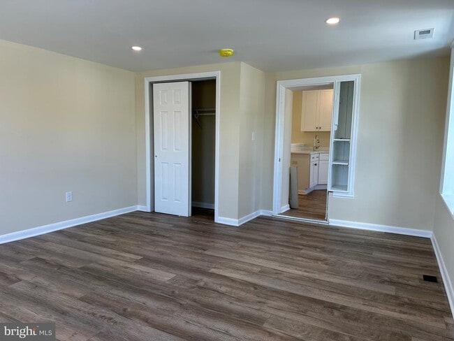 Photo - 319 W Ridge Pike Unit 200