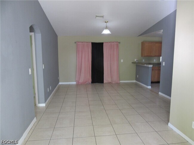 920 Eisenhower Blvd