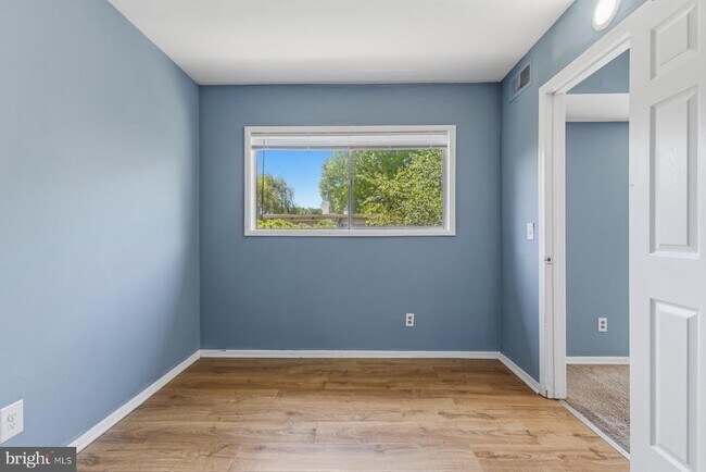 Photo - 4903 Americana Dr Unit 107